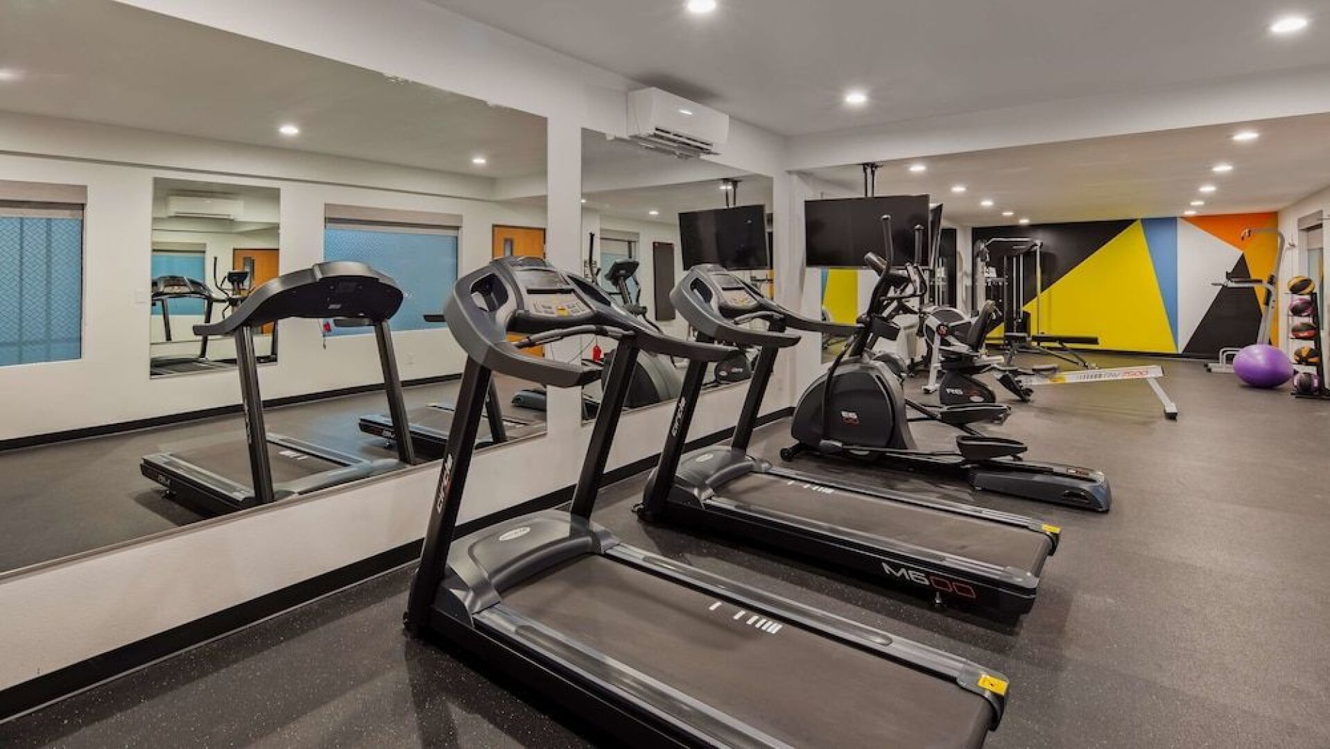 B/W Plus Columbia River Hotel & Conference Ctr