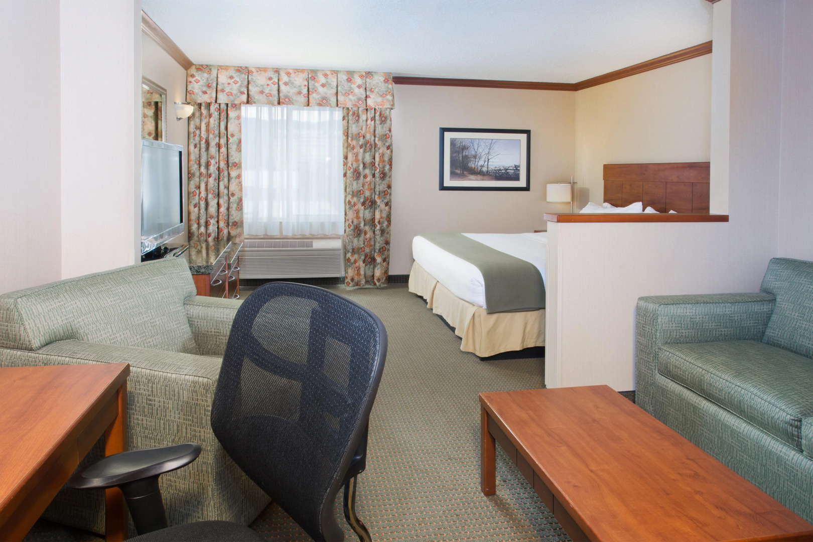 Holiday Inn Express Hotel & Suites Portland-NW Downtown by IHG