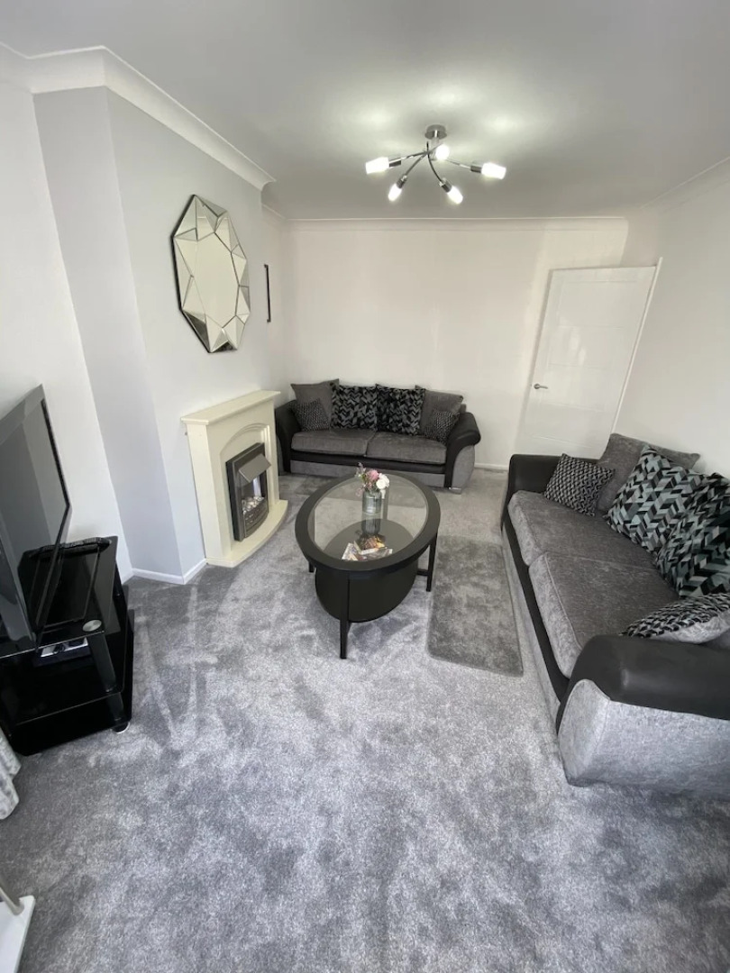 Inviting 2-Bed Bungalow