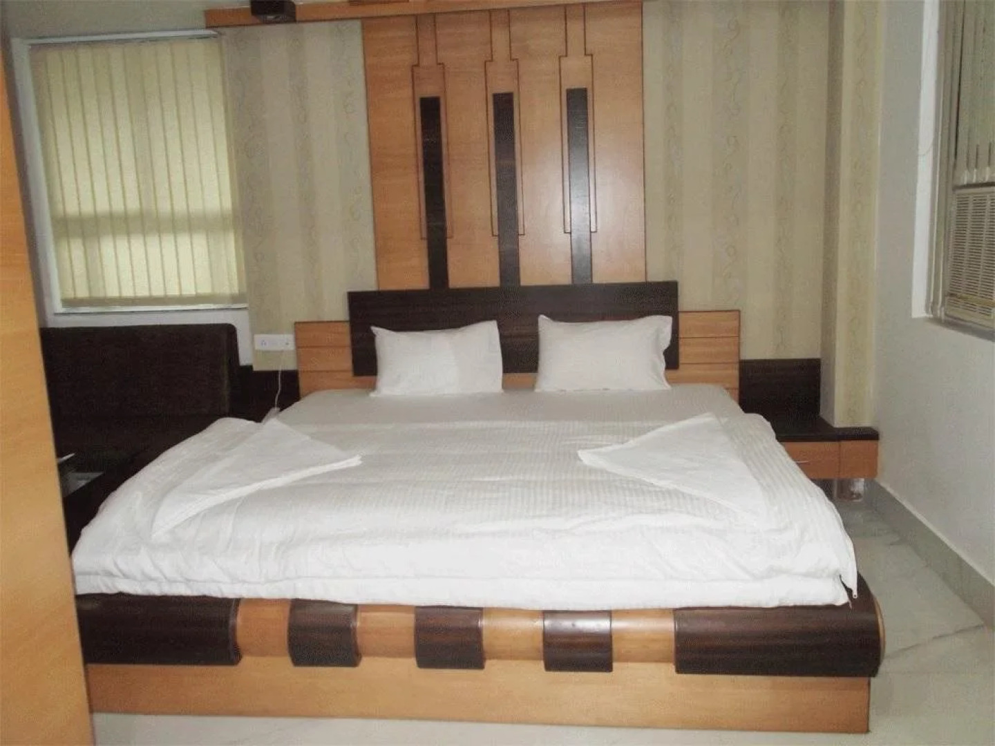 Hotel Vinayak International