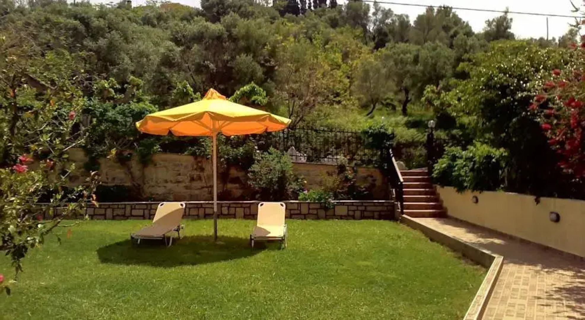 Argiroupolis Dimitris Rooms