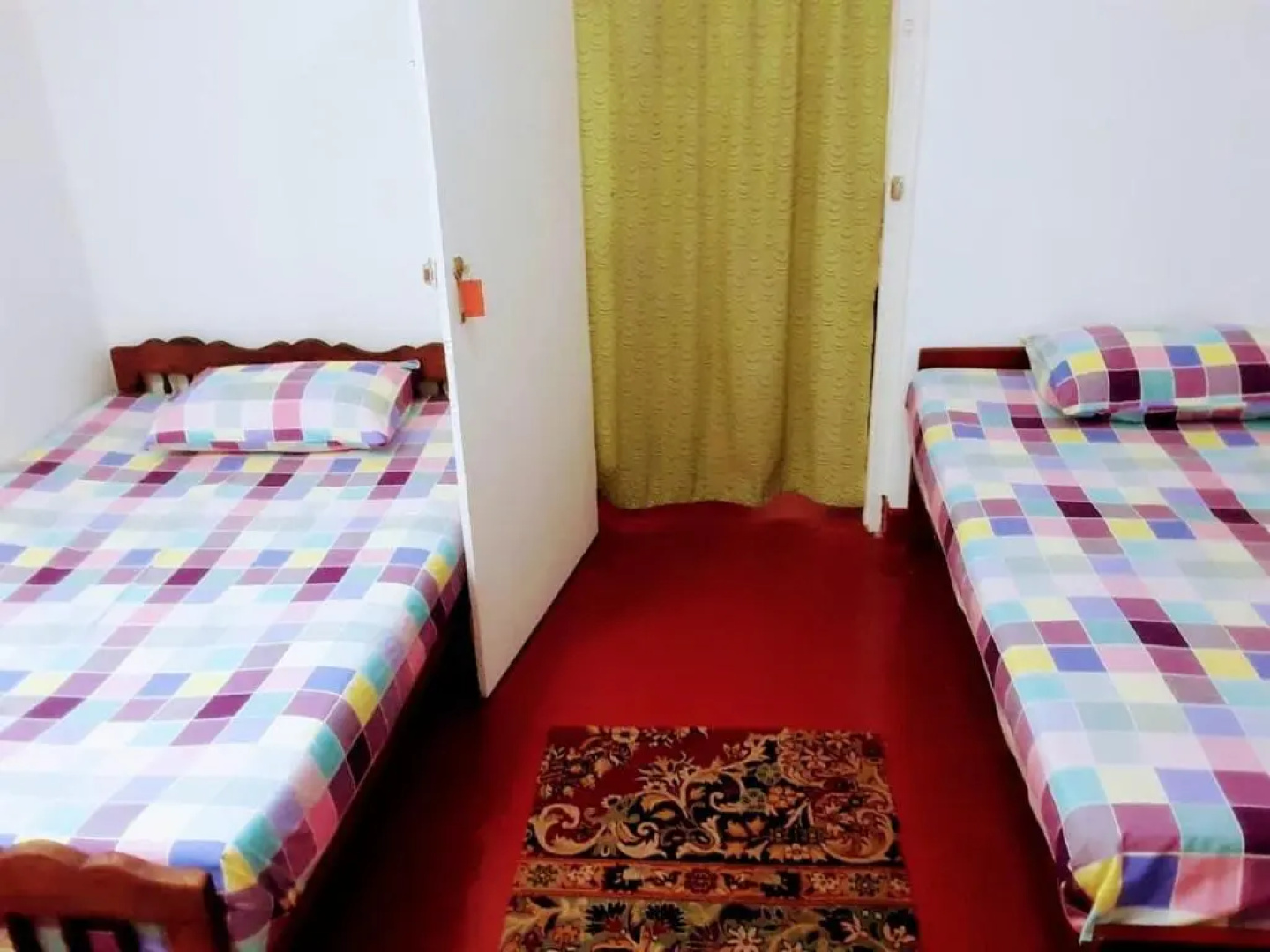 Elkaduwa Bungalow With Natural Pool Sleeps 15