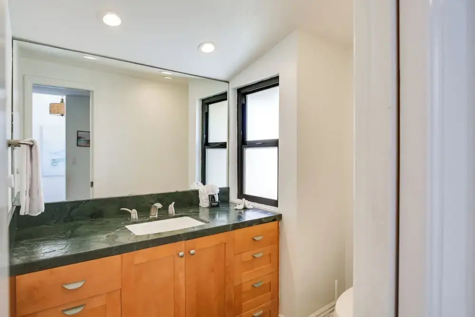 Solana Beach Condo w/ Community Pool, Beach Access