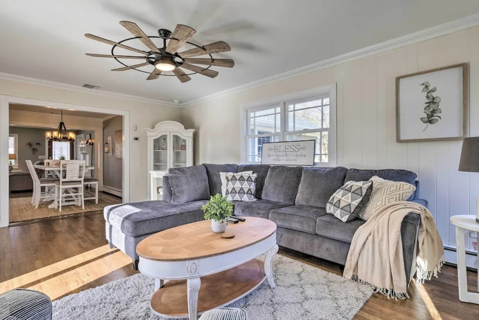 Mattituck Home w/ Fireplaces - Near Wineries