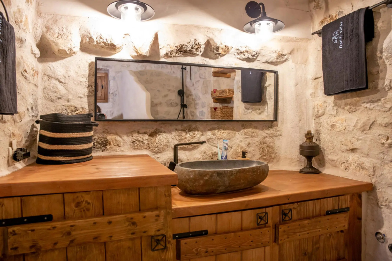 Dandy Villas Tower House Built in 17th Century Pool