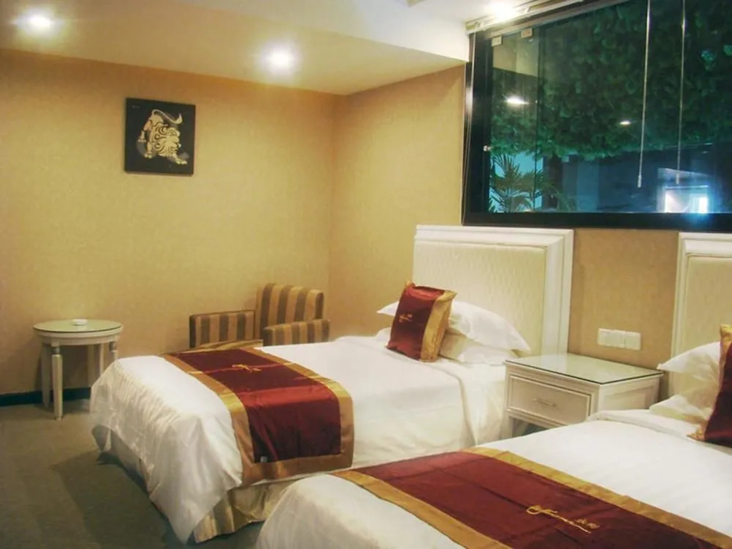 Yongli Holiday Hotel