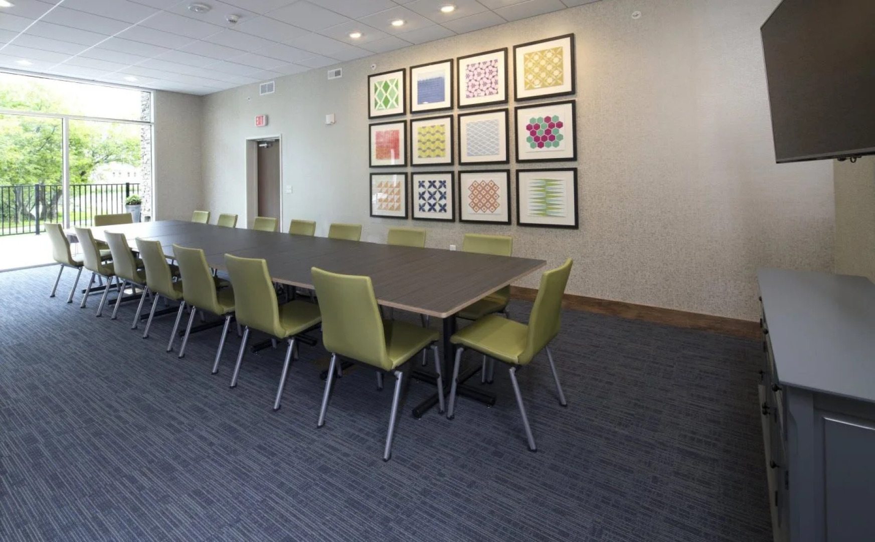 Holiday Inn Express and Suites Kalamazoo West by IHG