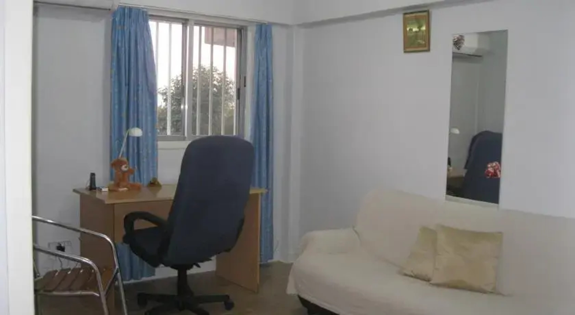 Apartment No. 7