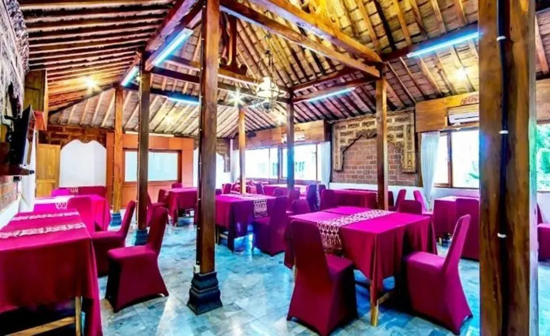 Lotus Art & Garden Hotel