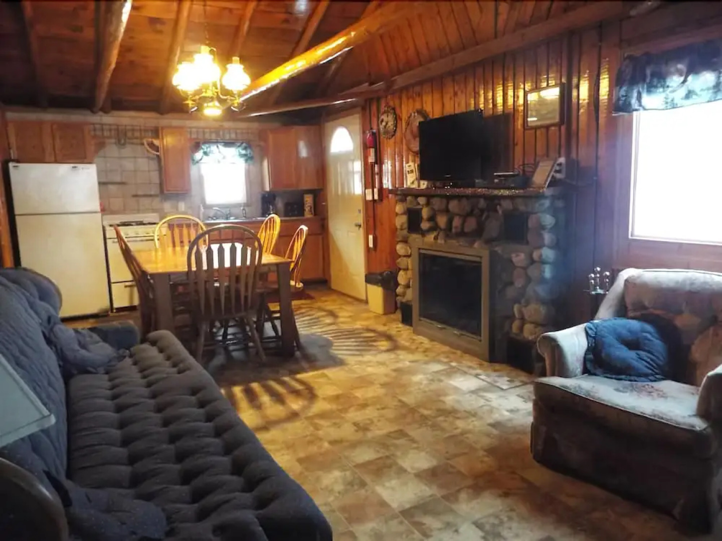 Crooked Lake Resort Cabin 4 (Eagles Nest) Holiday home 3 BestStayz.1