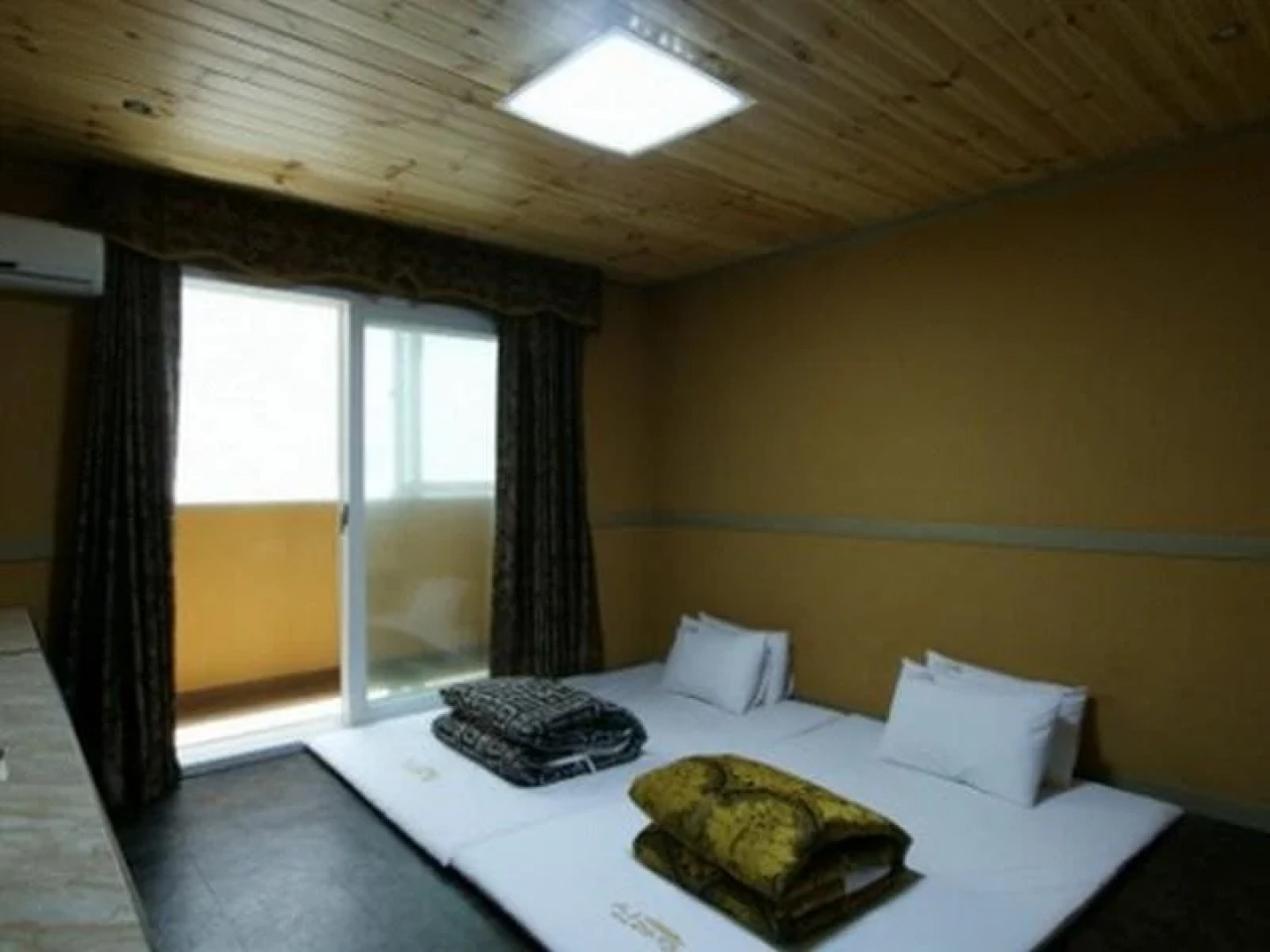 Goodstay Shilla Hotel