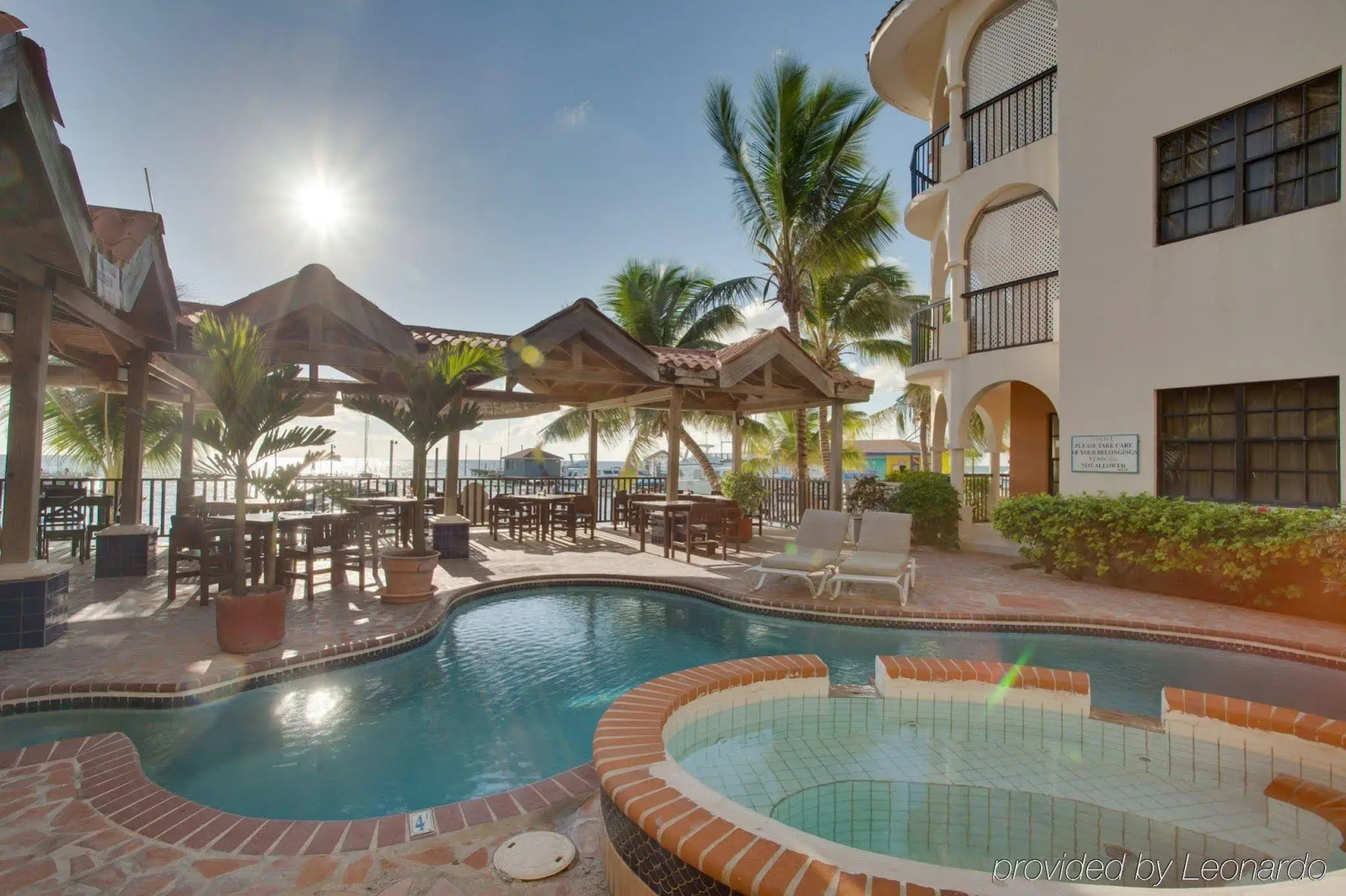 Sunbreeze Suites