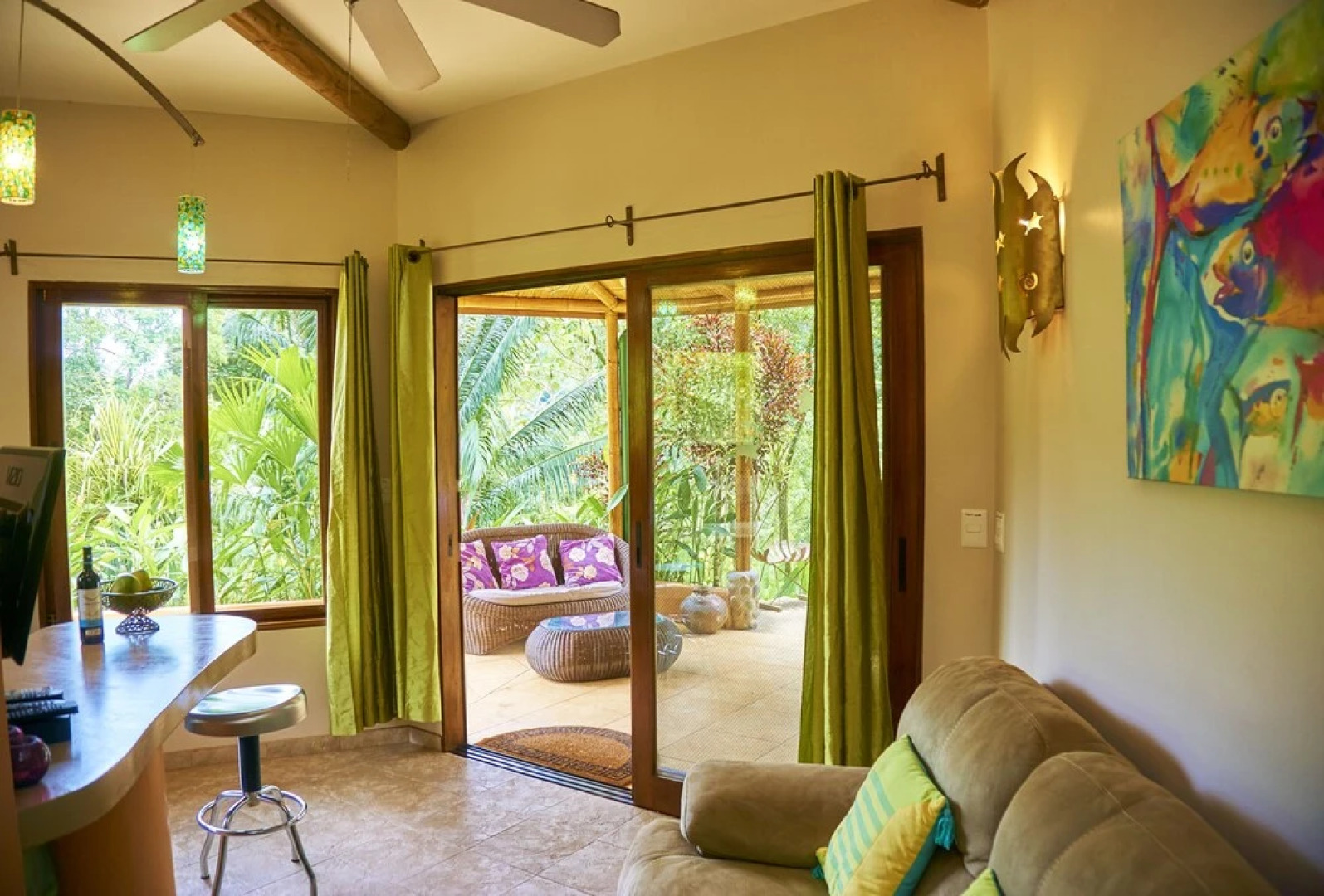 Manoas Luxury Camping and Villa Rentals