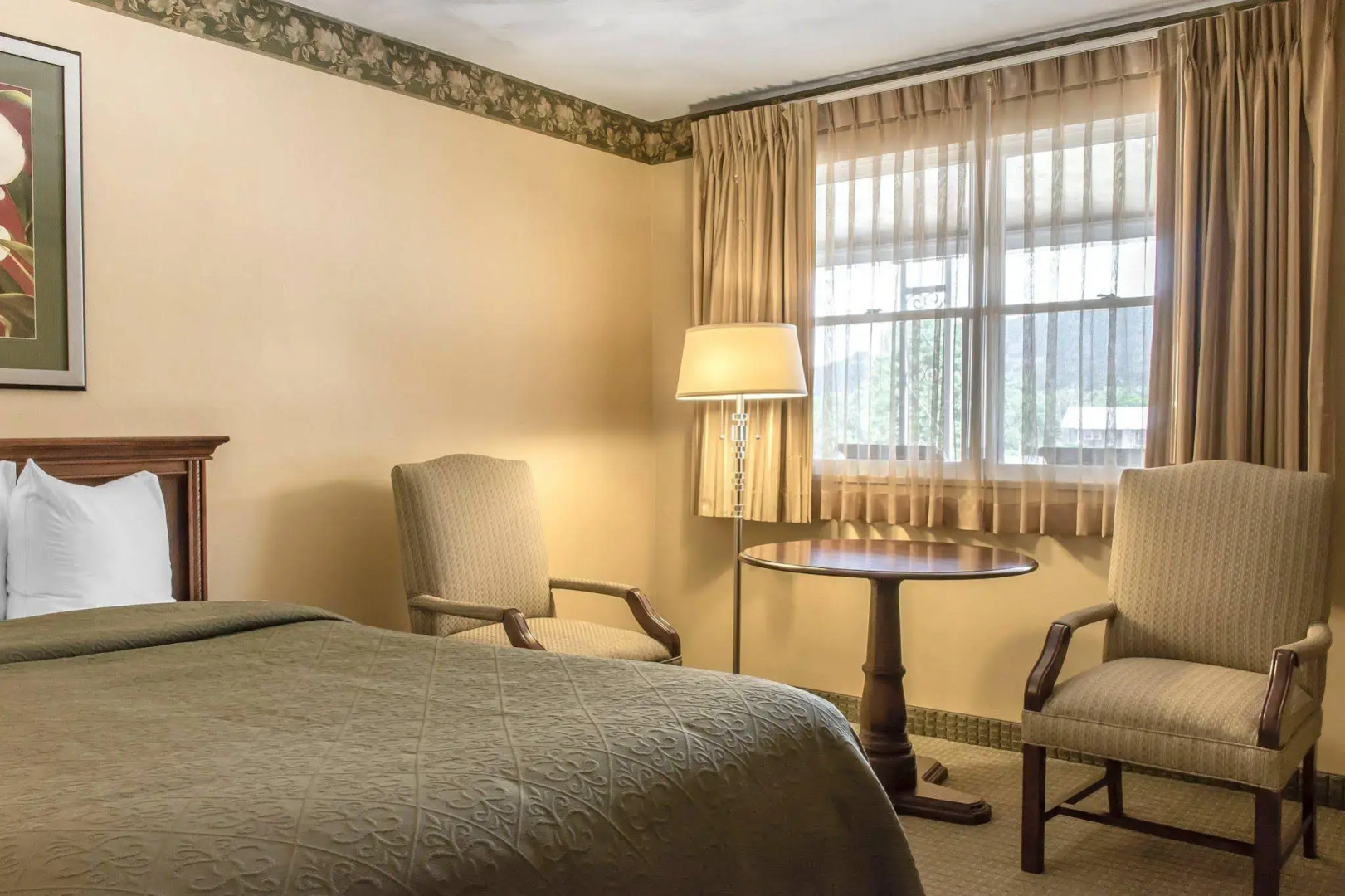 Quality Inn Breeze Manor