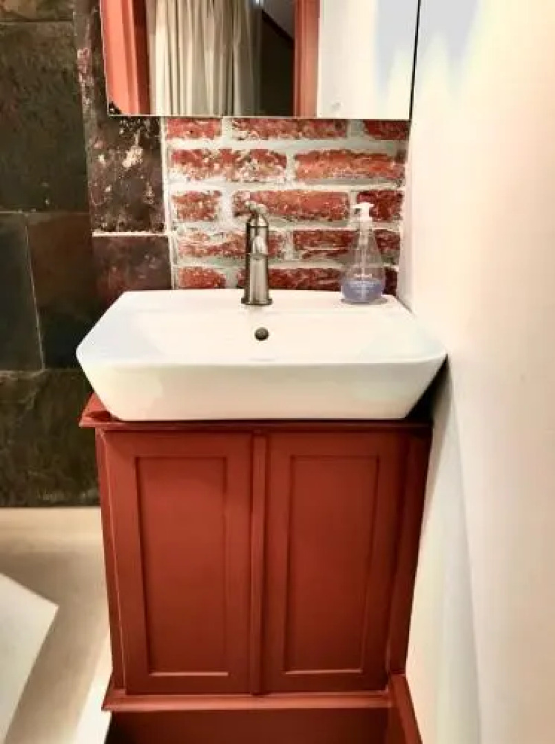 The Tropical Guesthouse