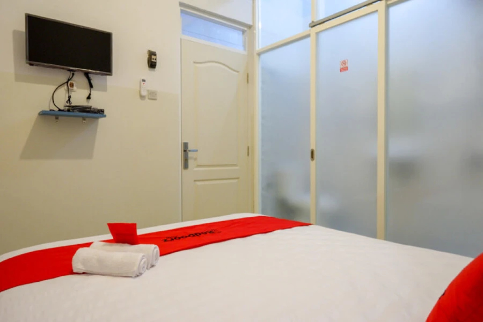 RedDoorz near Tamansari Shopping Center Salatiga