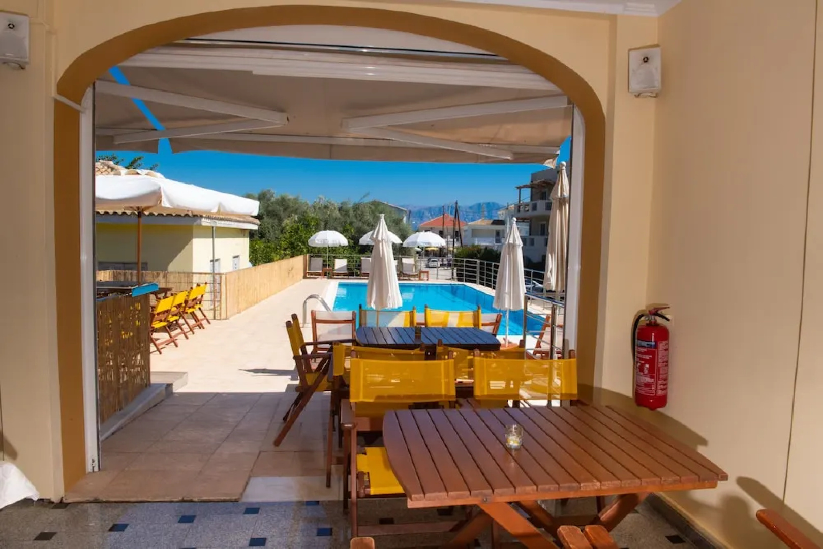 Summertime Inn