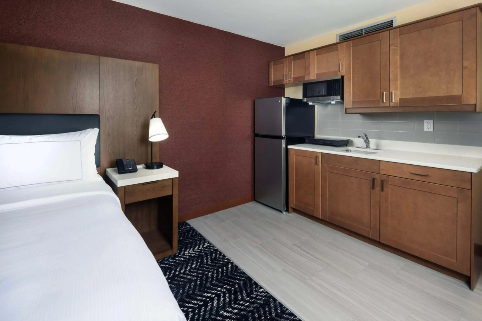 DoubleTree by Hilton Manhattan, KS