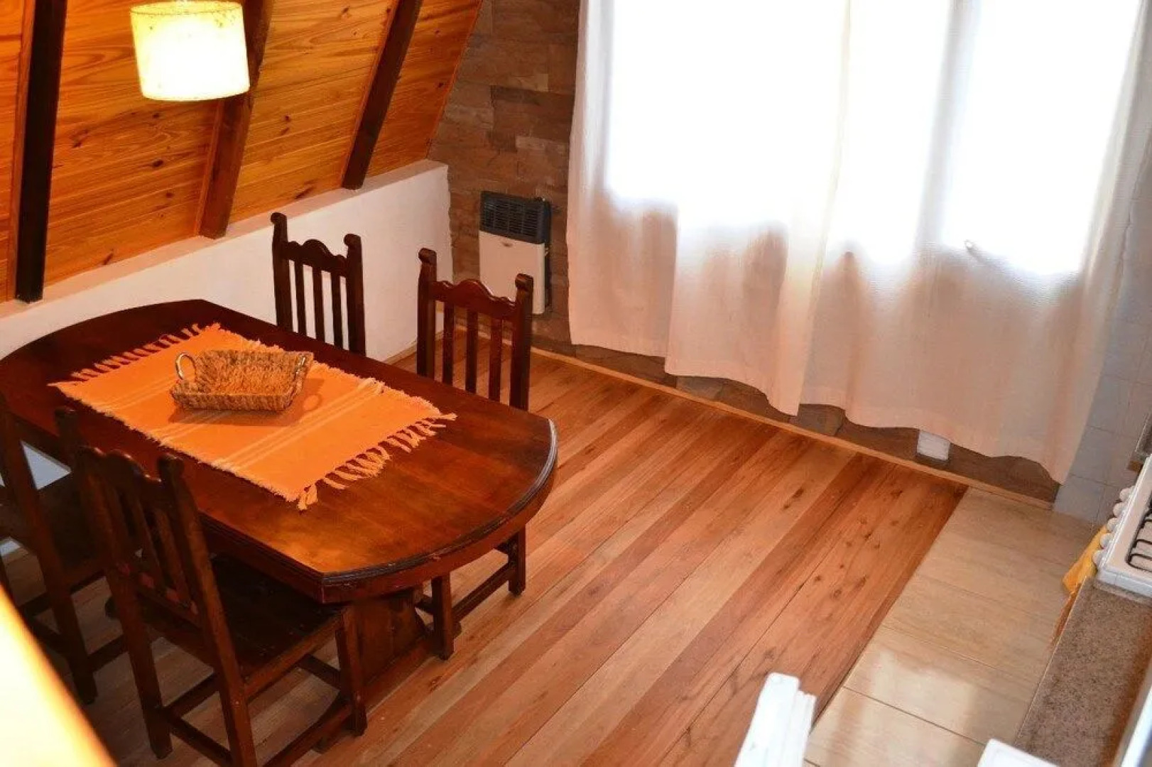 Caren - Cabanas & Suites