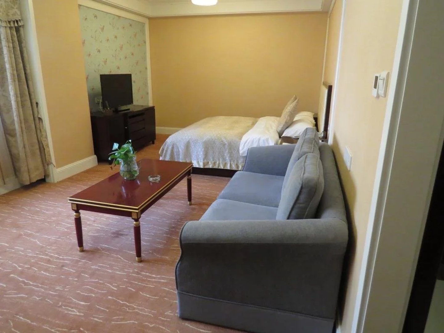 Inzone Galand Hotel Taian