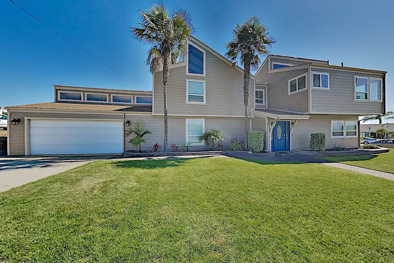 Ocean-View Retreat: Deck & Game Room, Near Beach! home