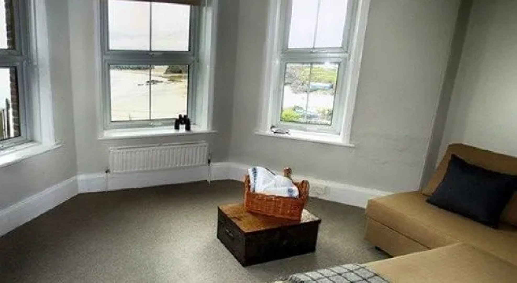 Cliff House B&B & The Moorings Apartments - Guest house