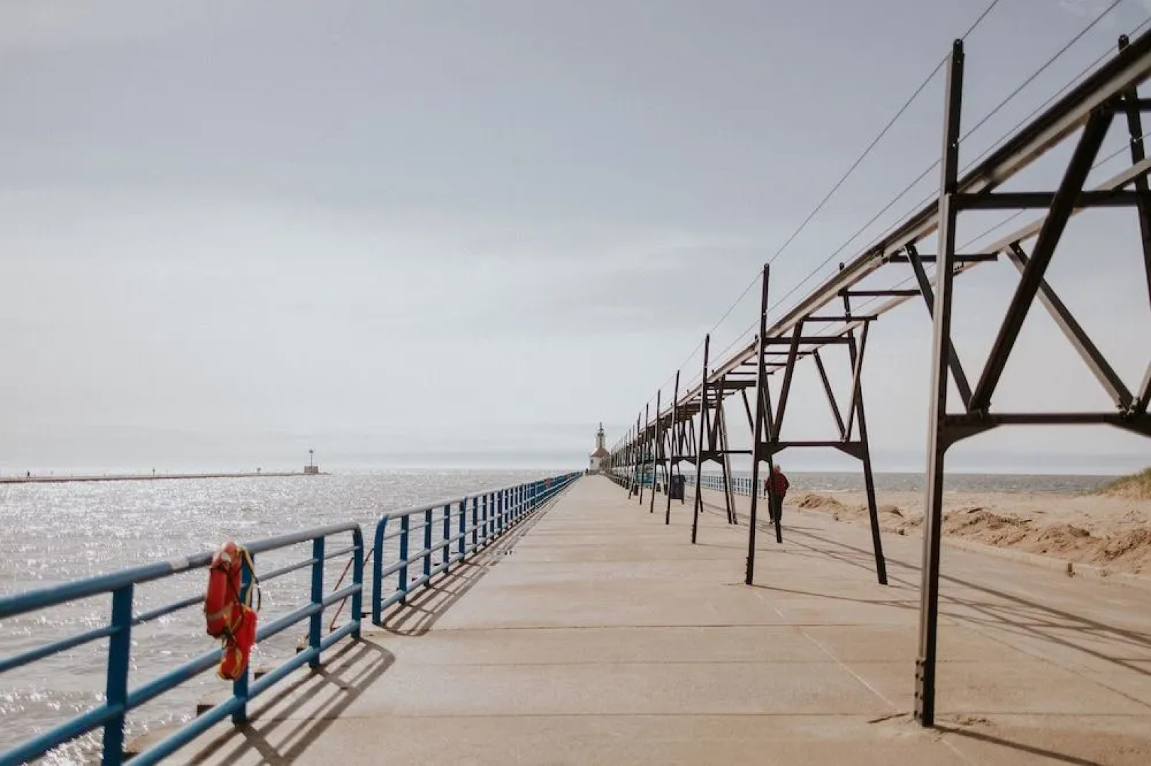 The Neighborhood Hotel - Grand Beach