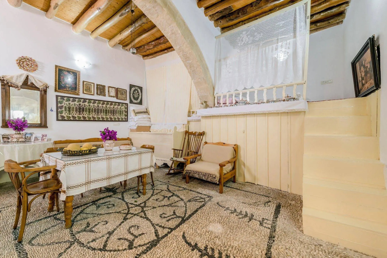 Kamariko Traditional House