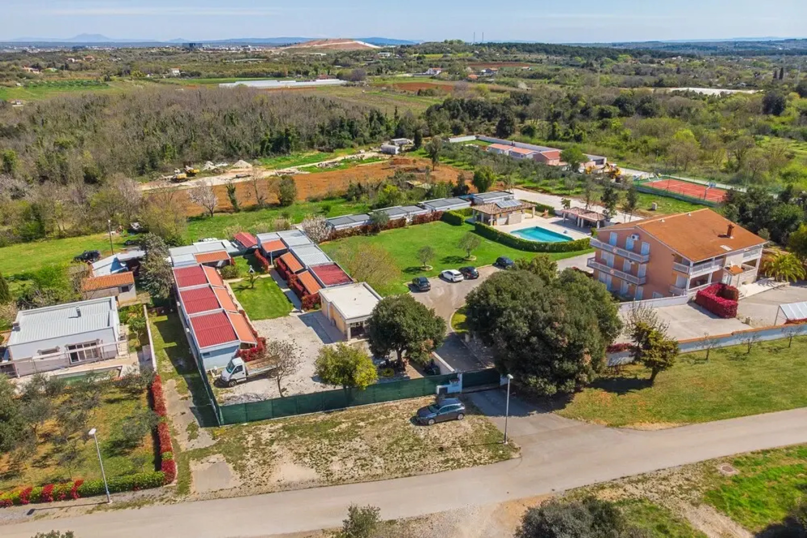 Pool Apartment Suzi 1