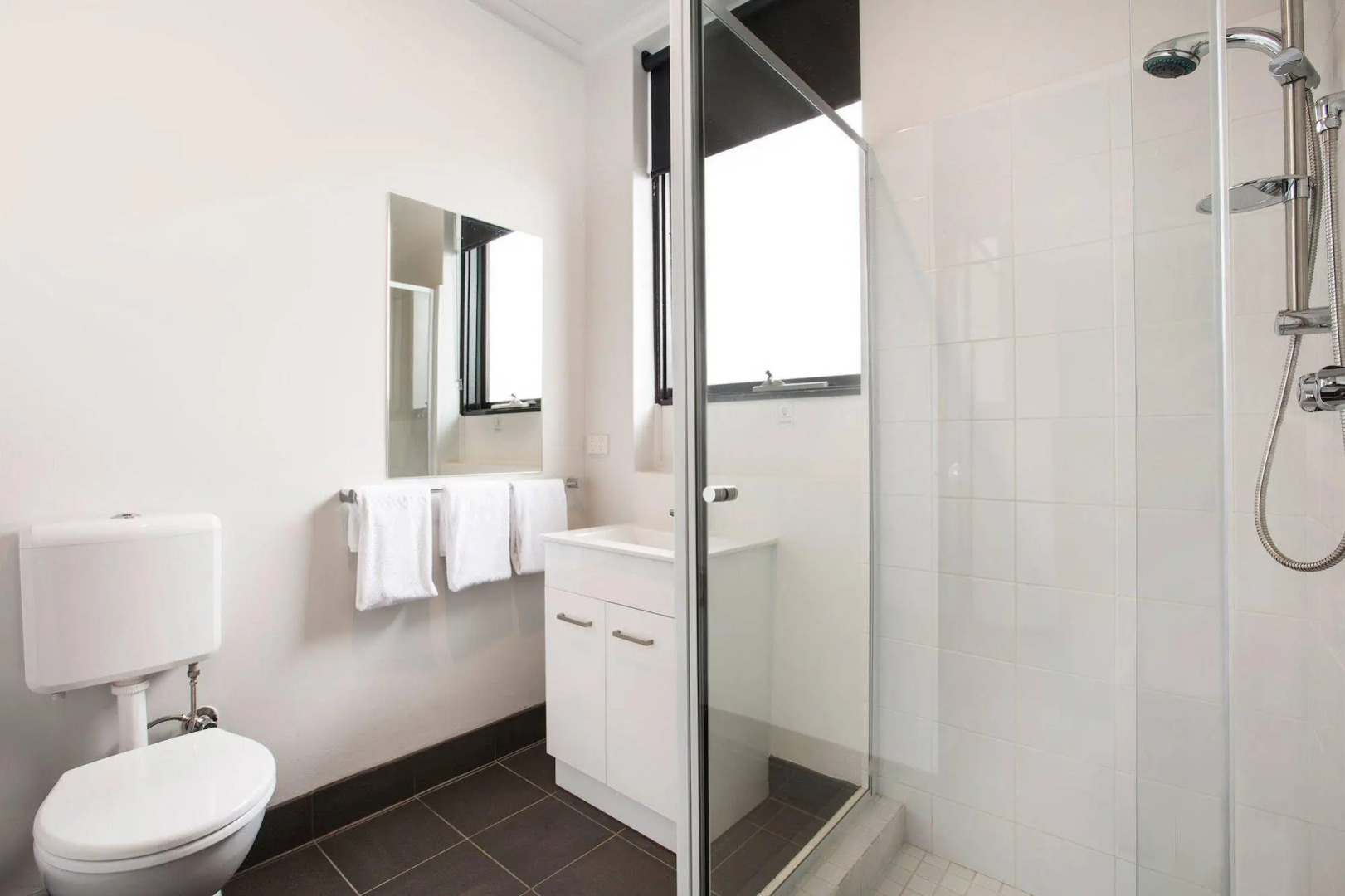 Nightcap at St Albans Hotel