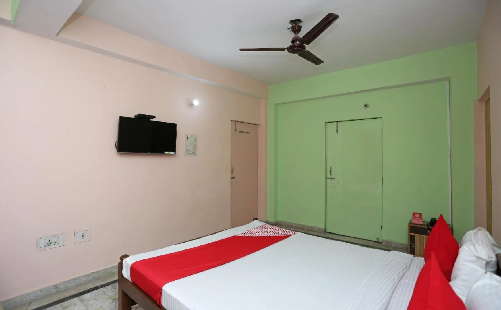 Hotel New Urvashi By OYO Rooms