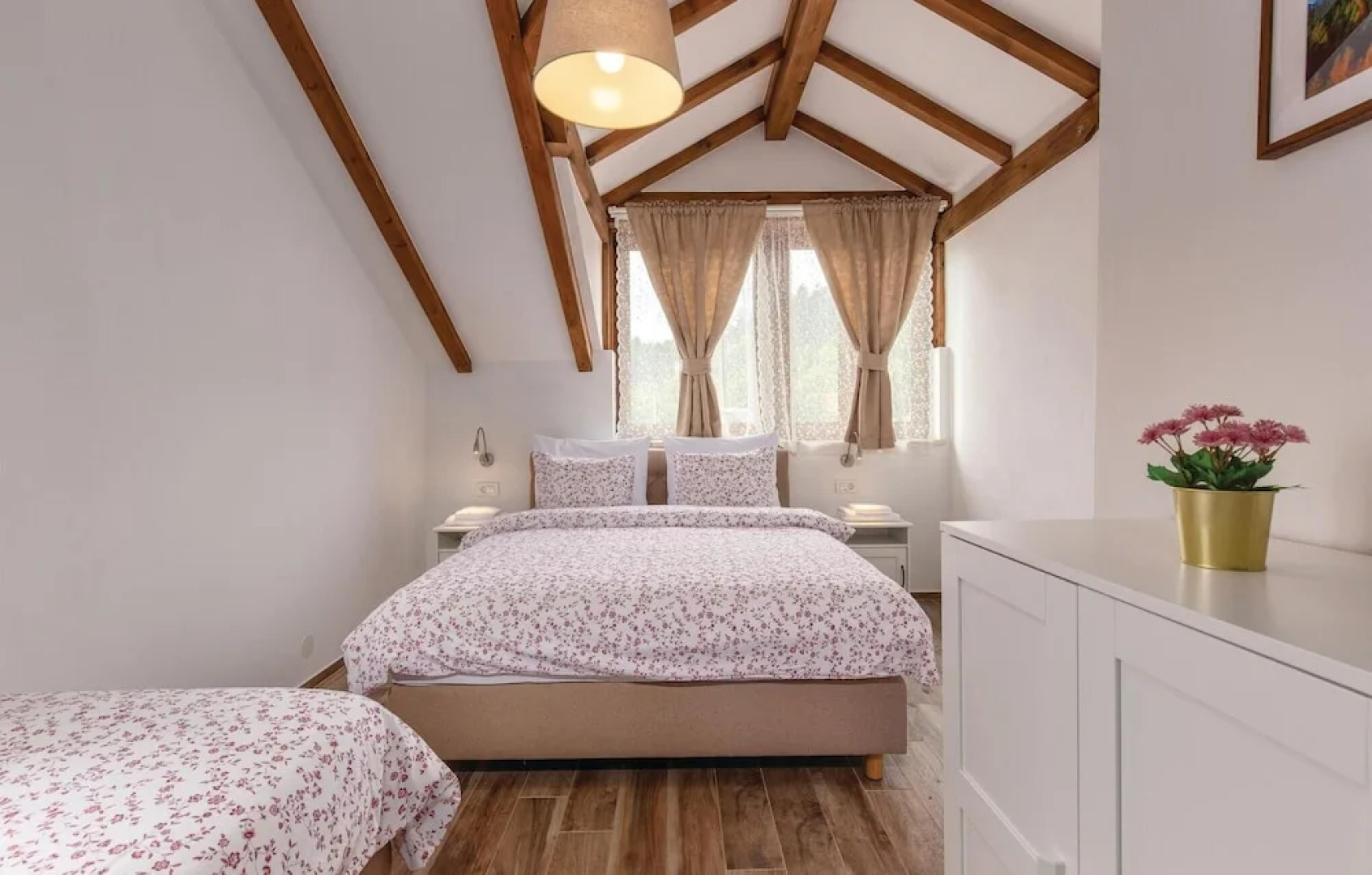 Stunning Home in Gospic With Sauna, Wifi and 6 Bedrooms