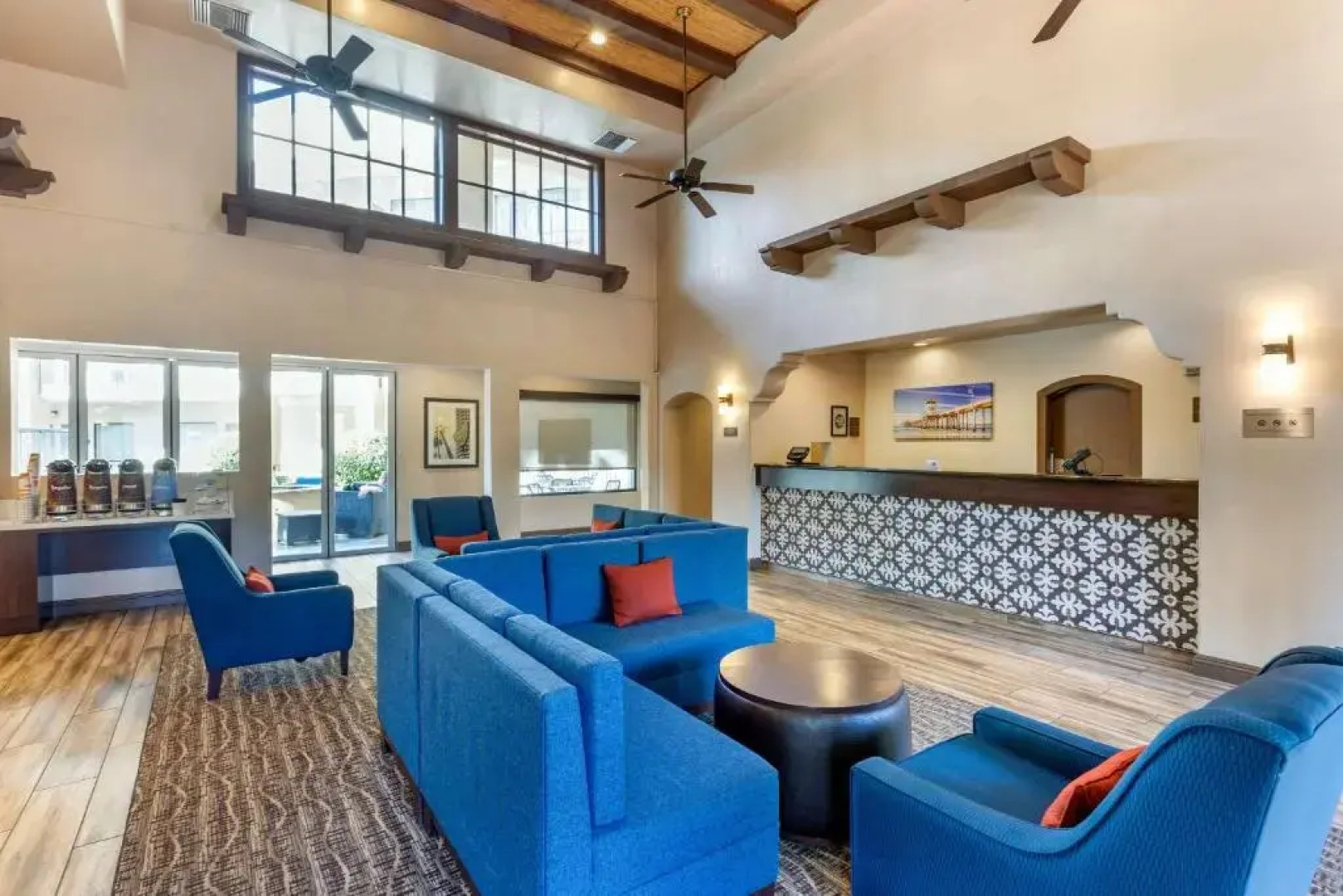 Clarion Inn & Suites Orange County John Wayne Airport