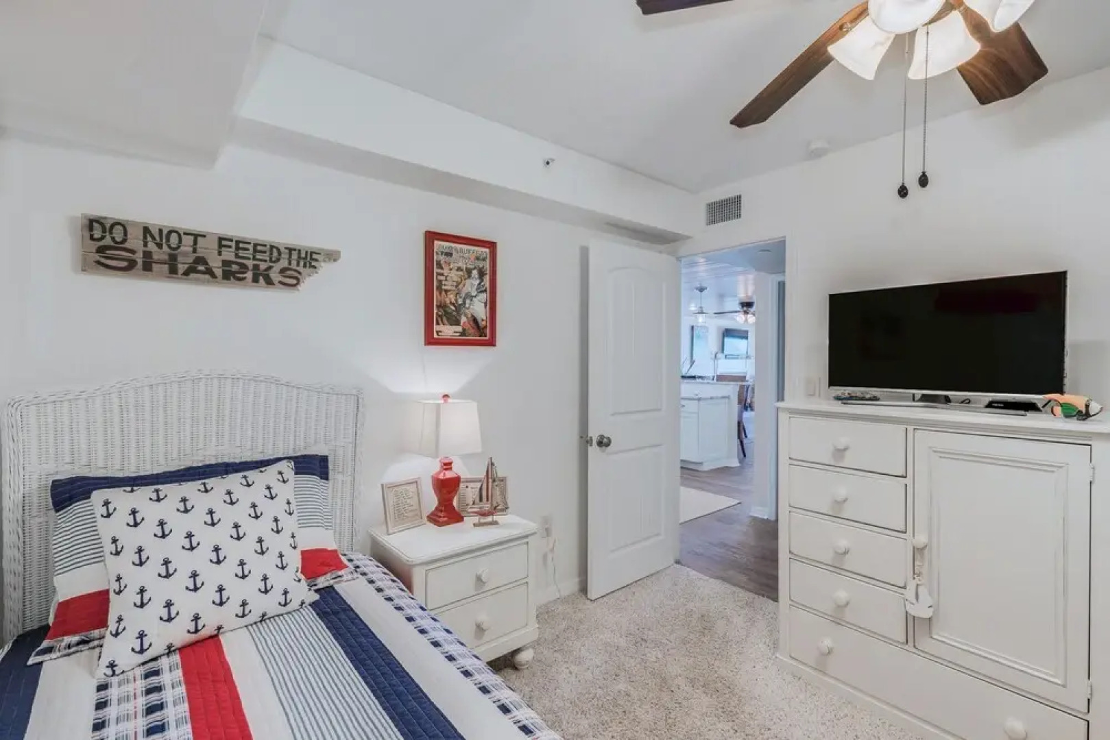 Shorehouse 401 by Vtrips