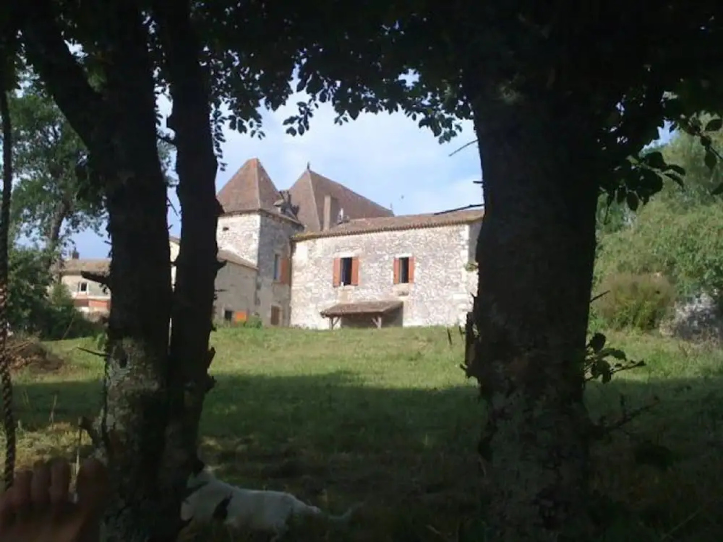 Cottage With Swimming Pool in a Picturesque Village up to 29 People