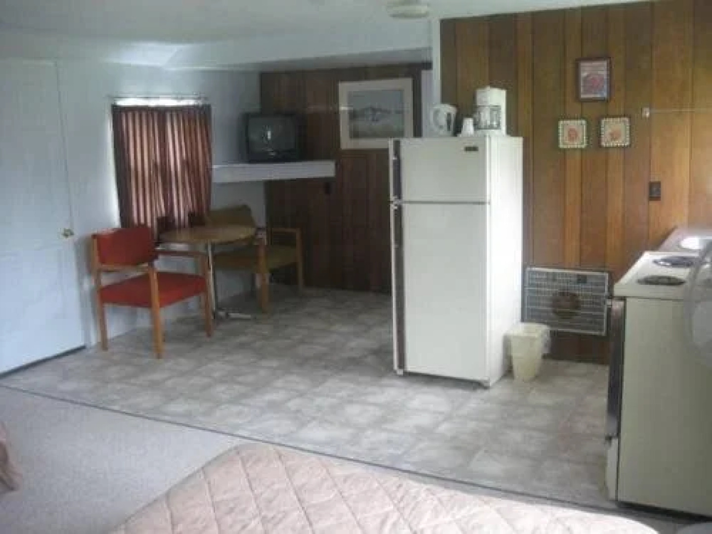 Summerside Motel & Cottages