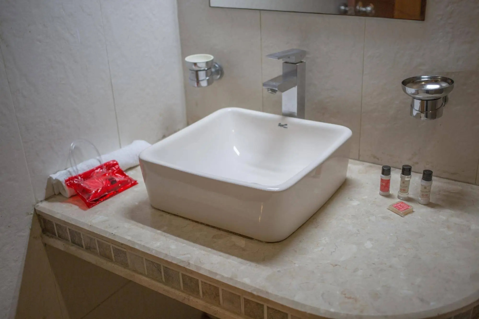 OYO 1524 Hotel Vaani Continental