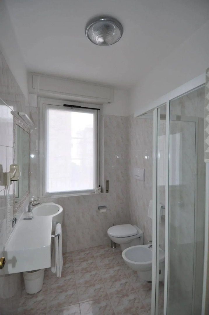 Cavour 30TRE - Hotel Moderno