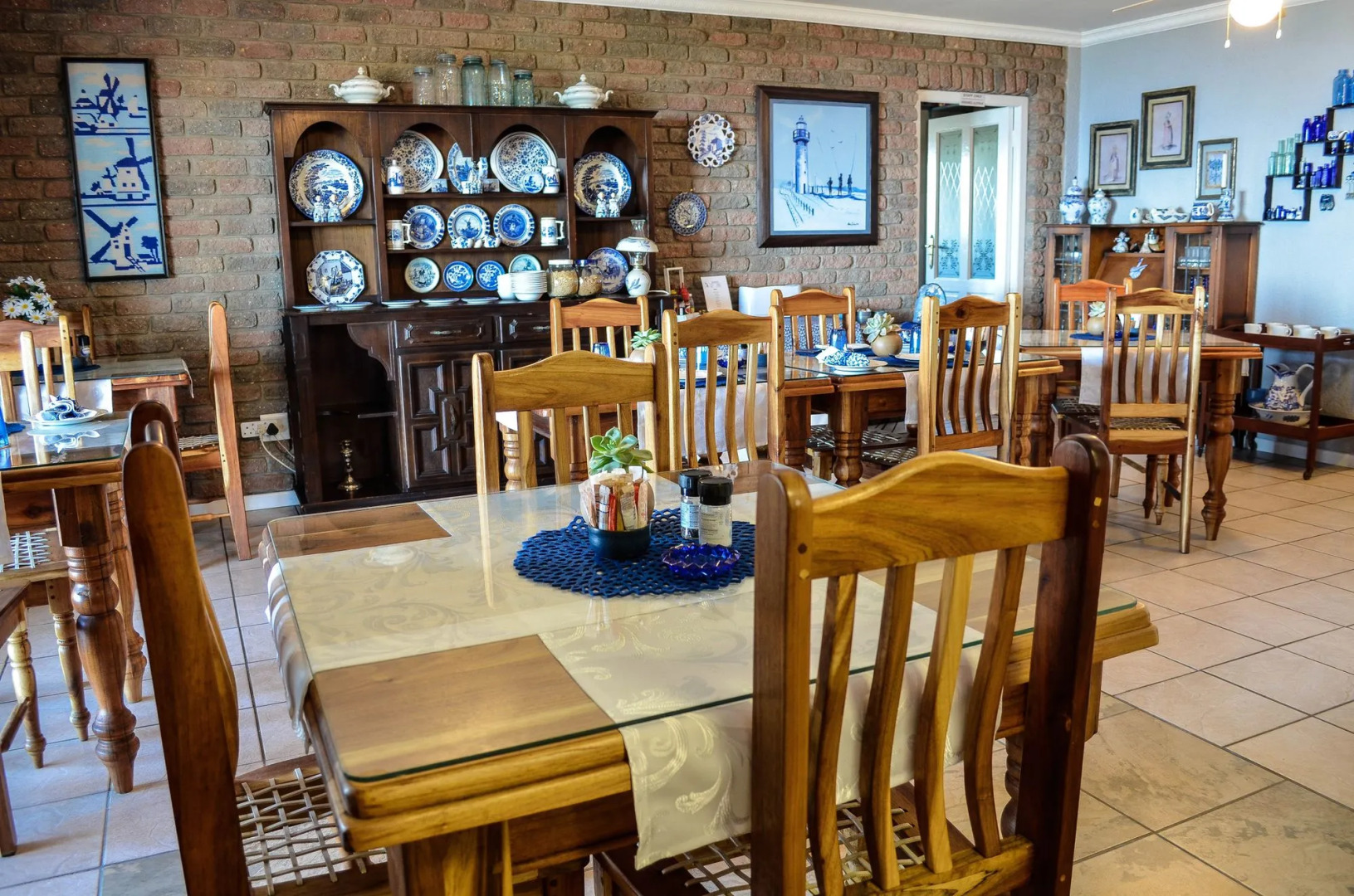 Amzee Bokmakierie Guest House