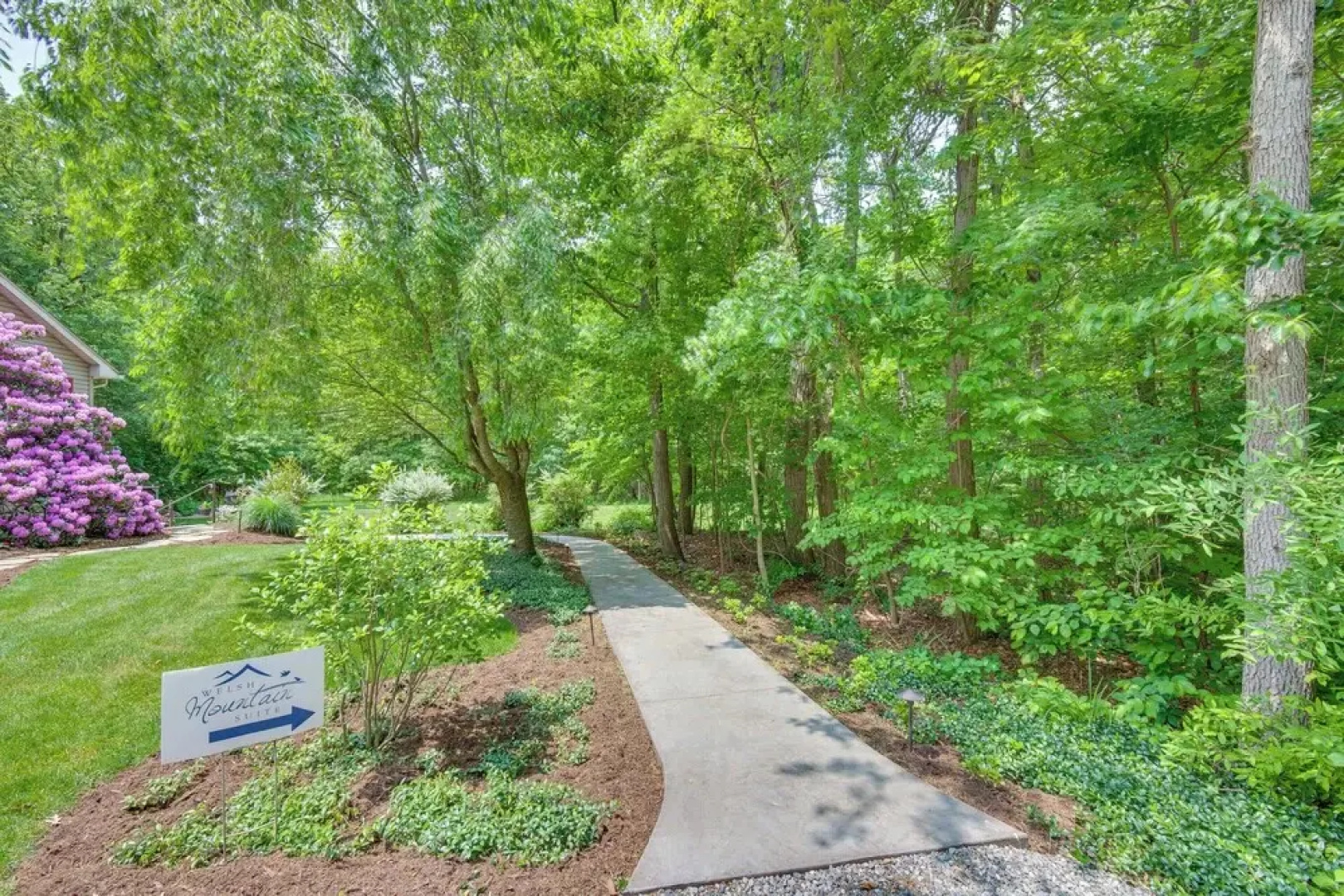 The Haven at Welsh Mountain Suites - Apt w/ Patio!