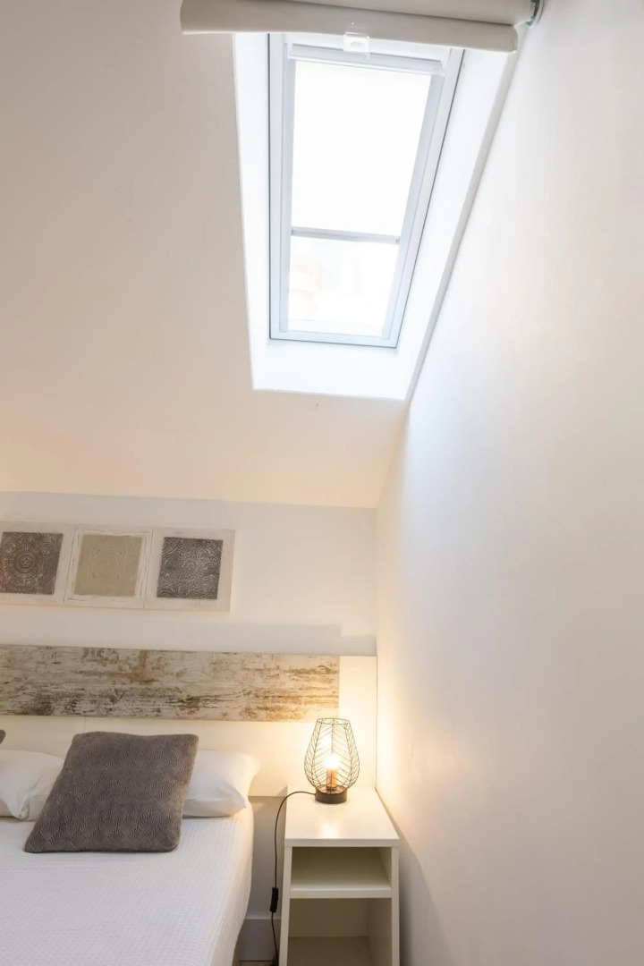 Torrontero con vistas al mar