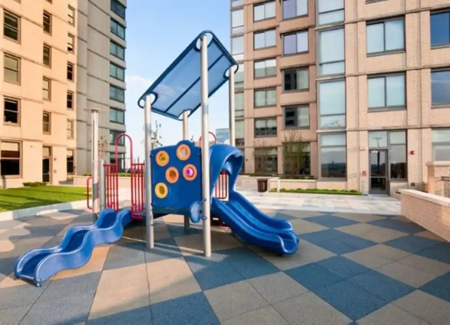 Bluebird Suites Near Newport Centre