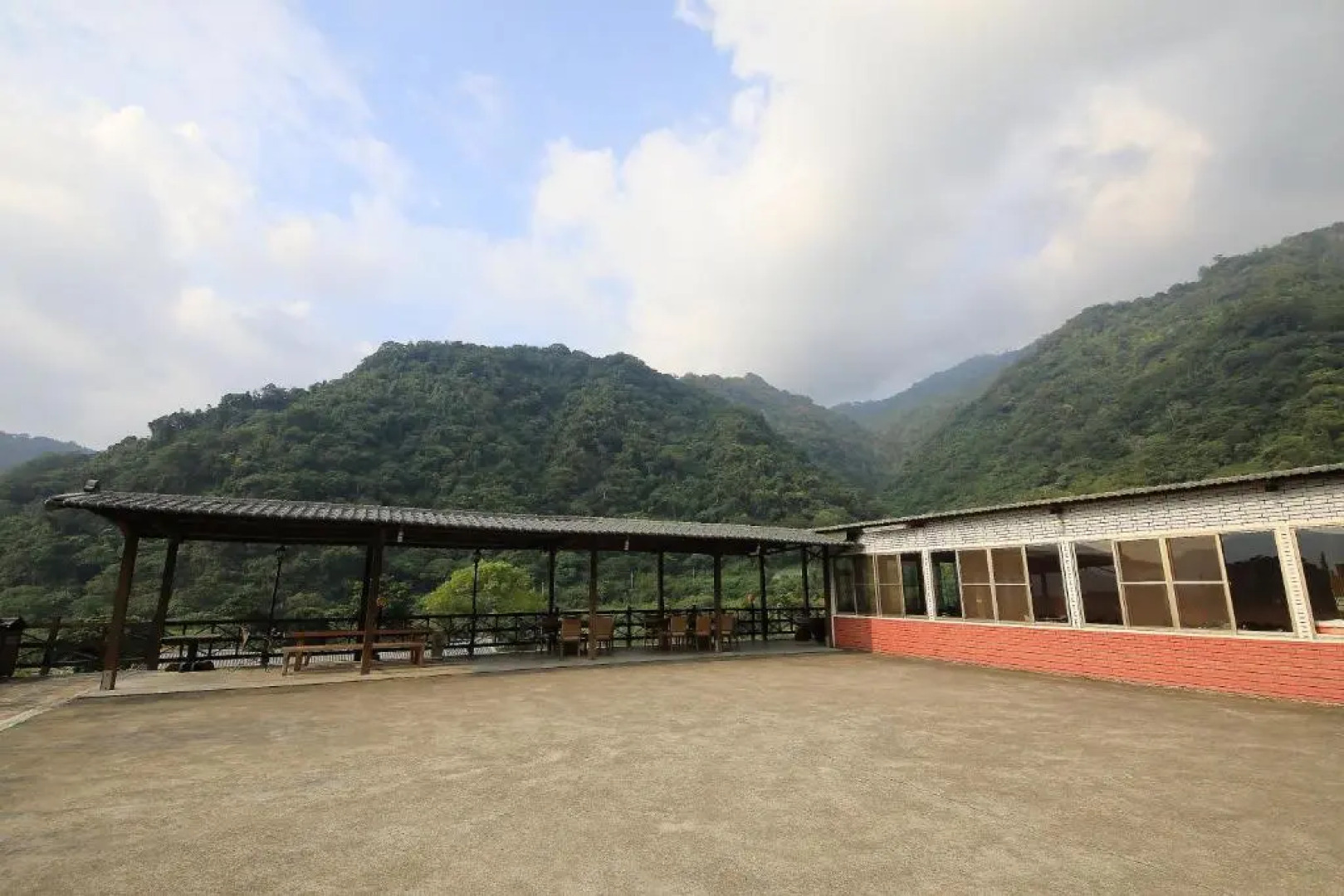 Yotai Spring Guest House