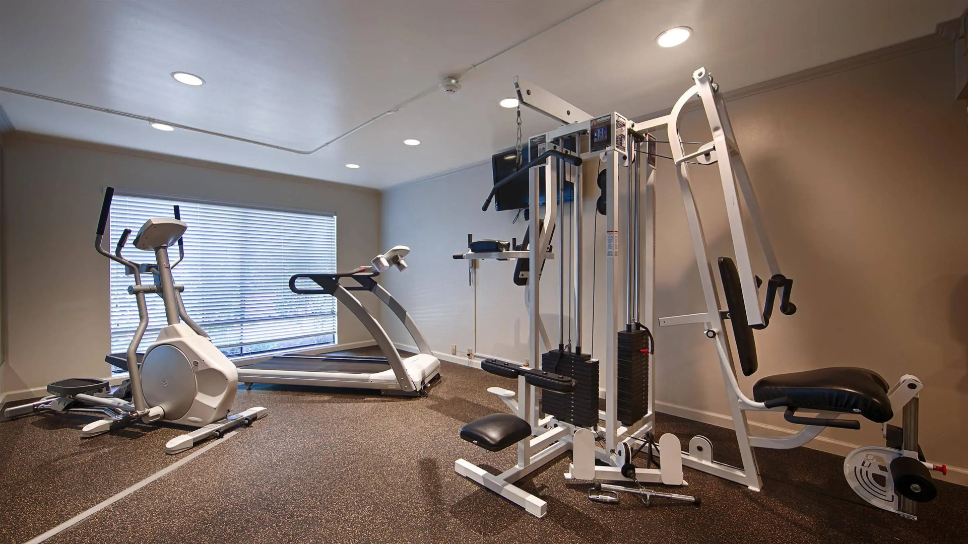 Best Western Plus Garden Court Inn