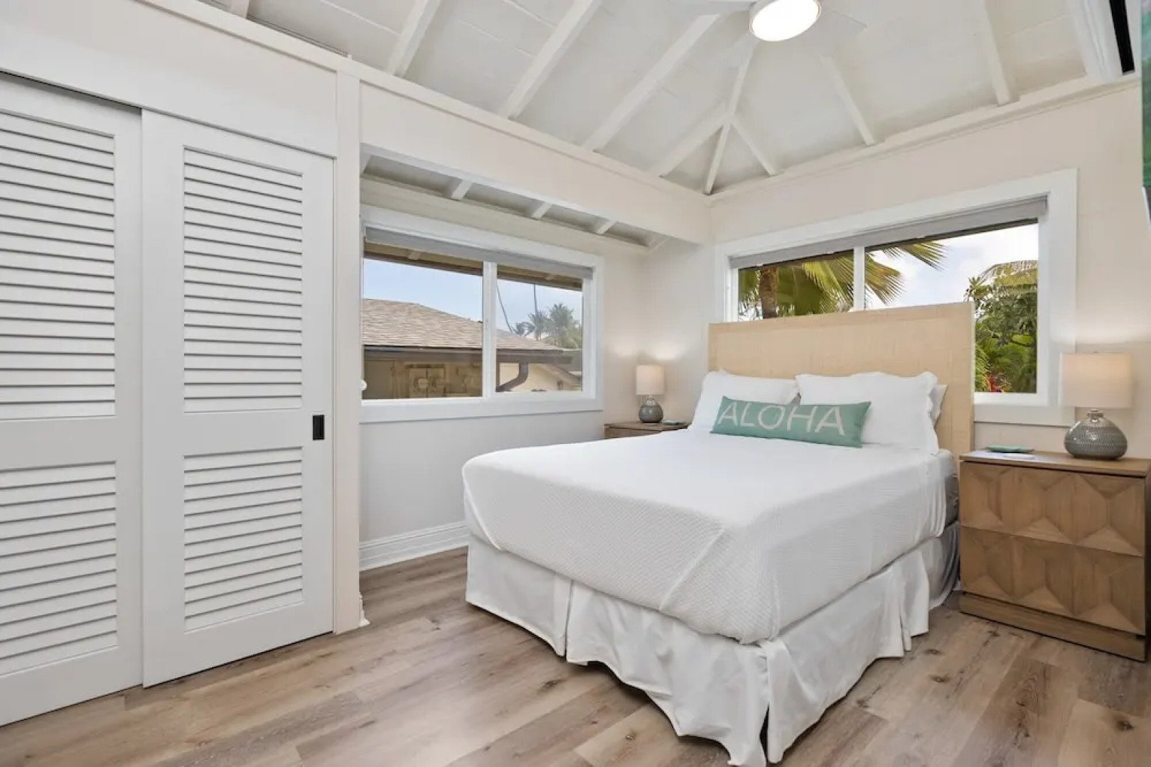 Hale Oahu Cottage by Avantstay Stunning Beachfront Estate!