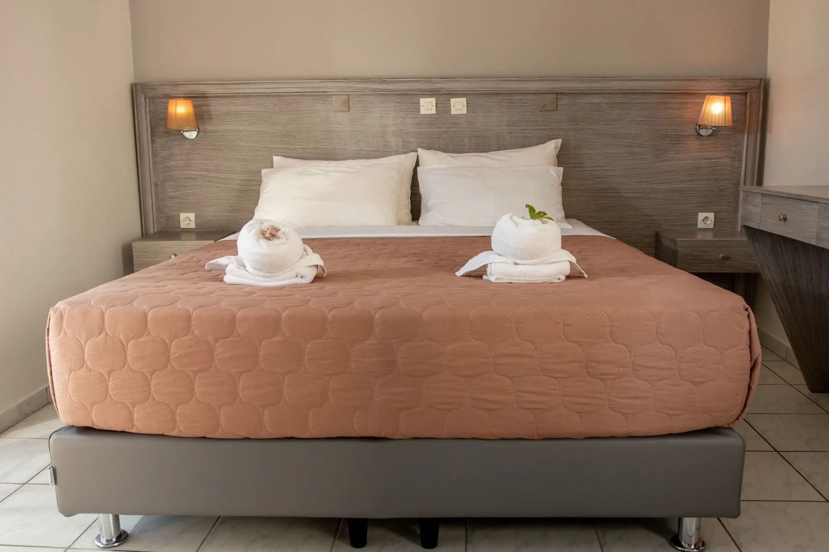 Anna Katerina Apartments