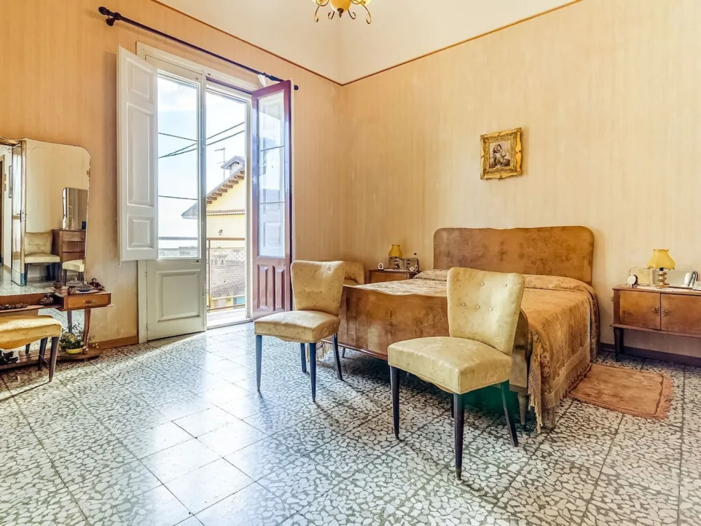 Traditional Holiday Home in Ragalna With Balcony