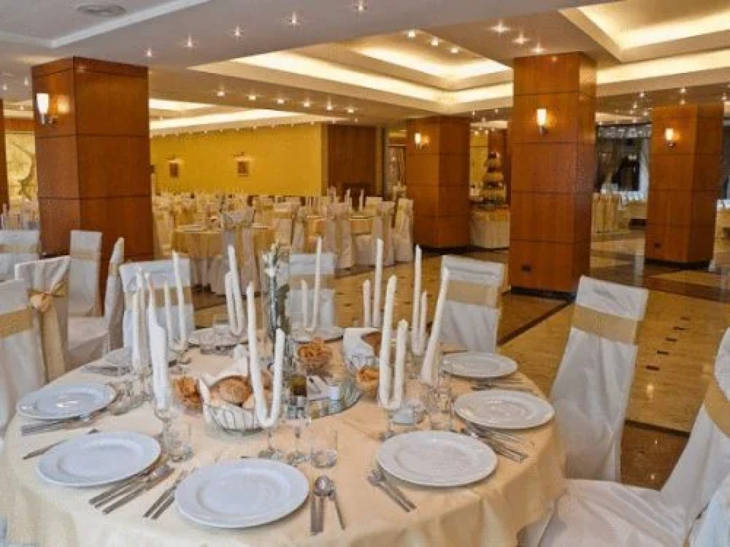 Hotel Coroana de Aur