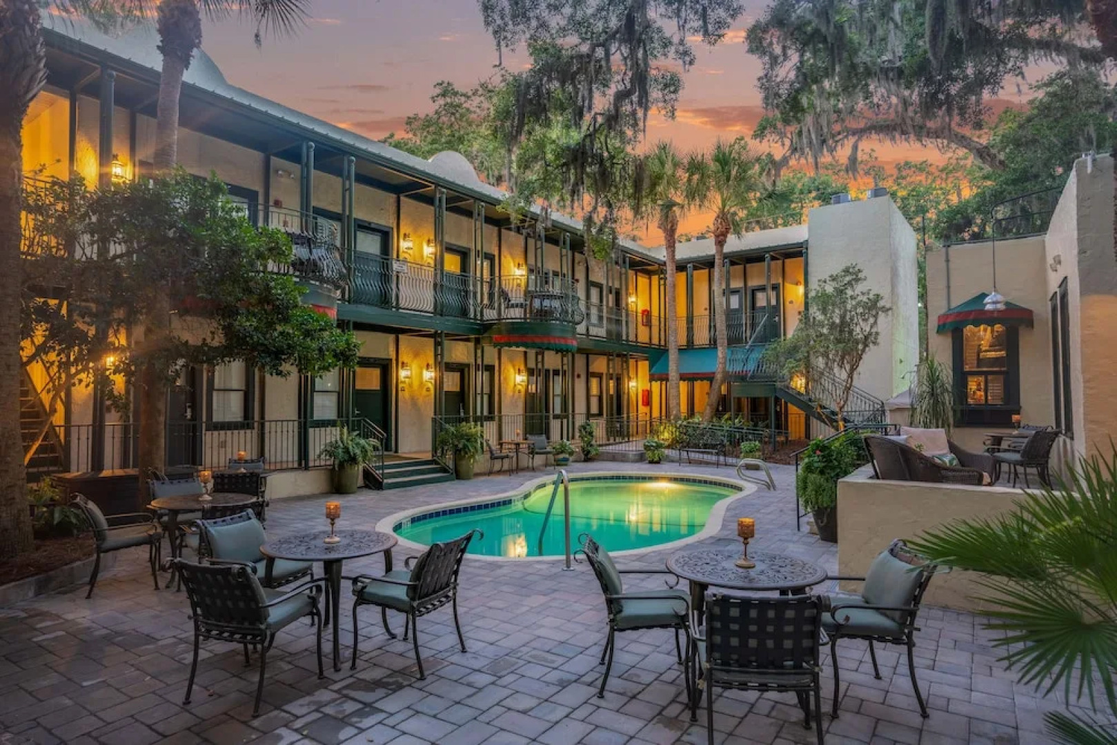 Village Inn and Pub - Adults Only