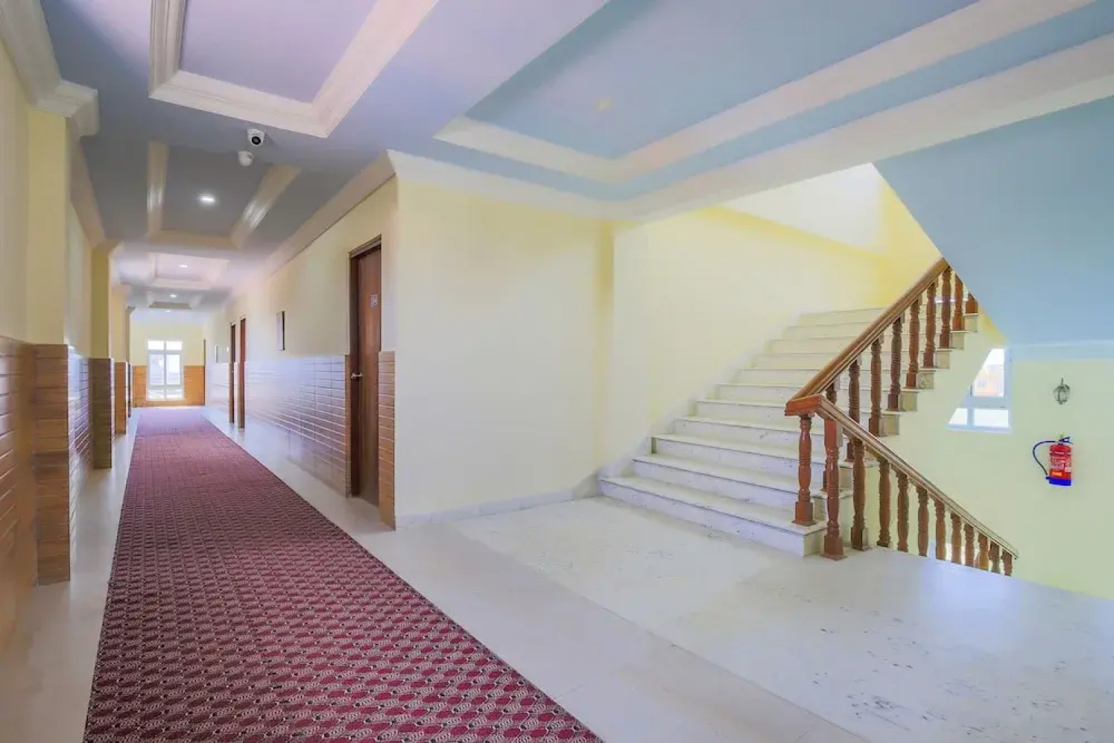 OYO 417 Hotel Lacoul Inn